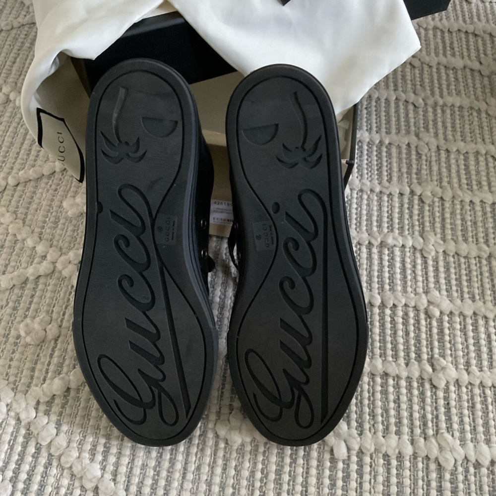 Men's Black Gucci Sneakers - Picture 4 of 6